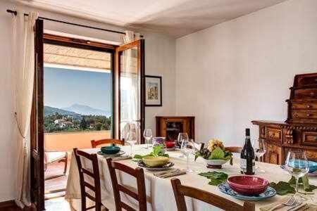Gocce Villas - Villa De Flores Country Style Villa With Pool マッサ・ルブレンセ エクステリア 写真