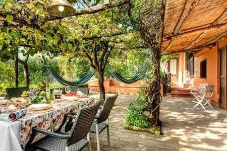 Gocce Villas - Villa De Flores Country Style Villa With Pool マッサ・ルブレンセ エクステリア 写真